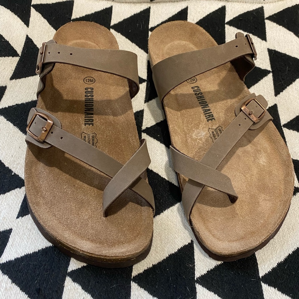 new in box Cushionare strap sandals cork size 12
